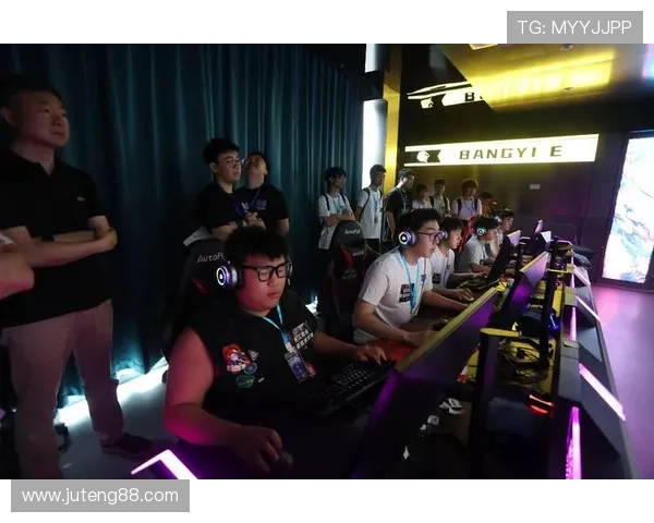 全球电竞格局迎新变局多项国际赛事推动职业化与青训体系升级