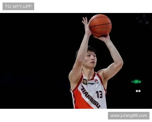 中国男篮新星崭露头角 备战世界杯信心十足 力争突破历史最好成绩