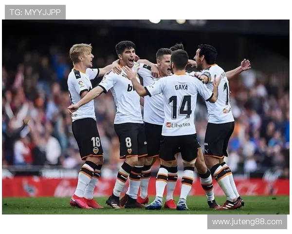 云达不来梅在德甲赛季中期迎来新挑战，球队阵容调整与目标展望